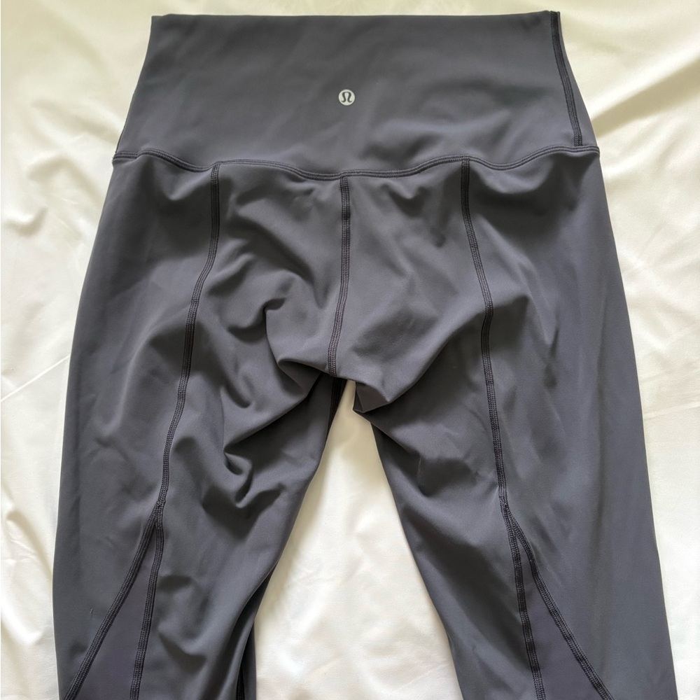 Lululemon Grey Wunder Under Crop High Rise Scalloped Hem